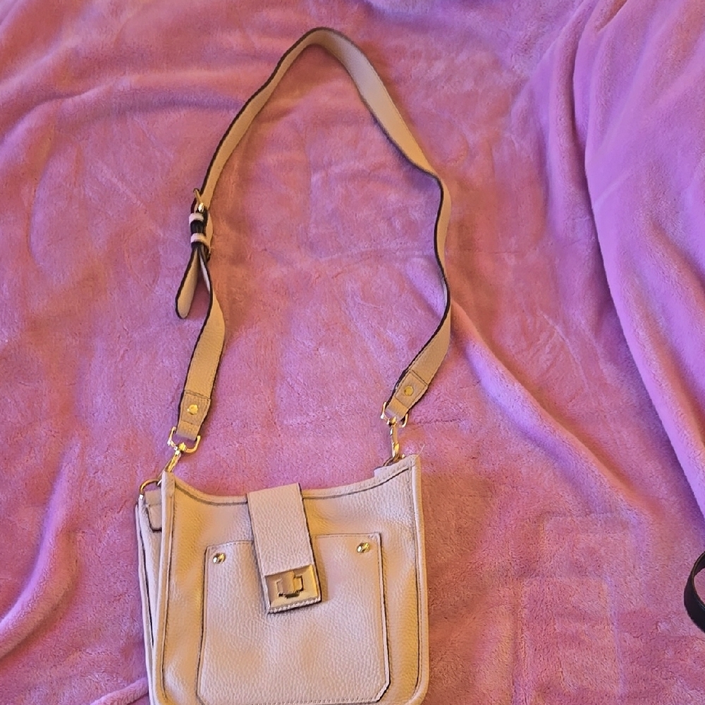 Elegant Cream Shoulder Bag
